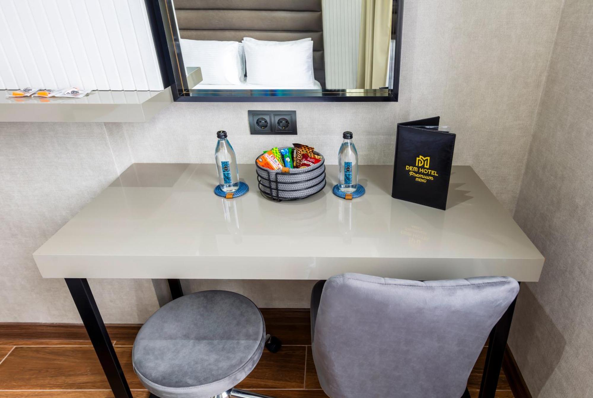 Dem Premium Hotel - Round Trip Airport Service - Istanbul International Airport Arnavutkoy Luaran gambar