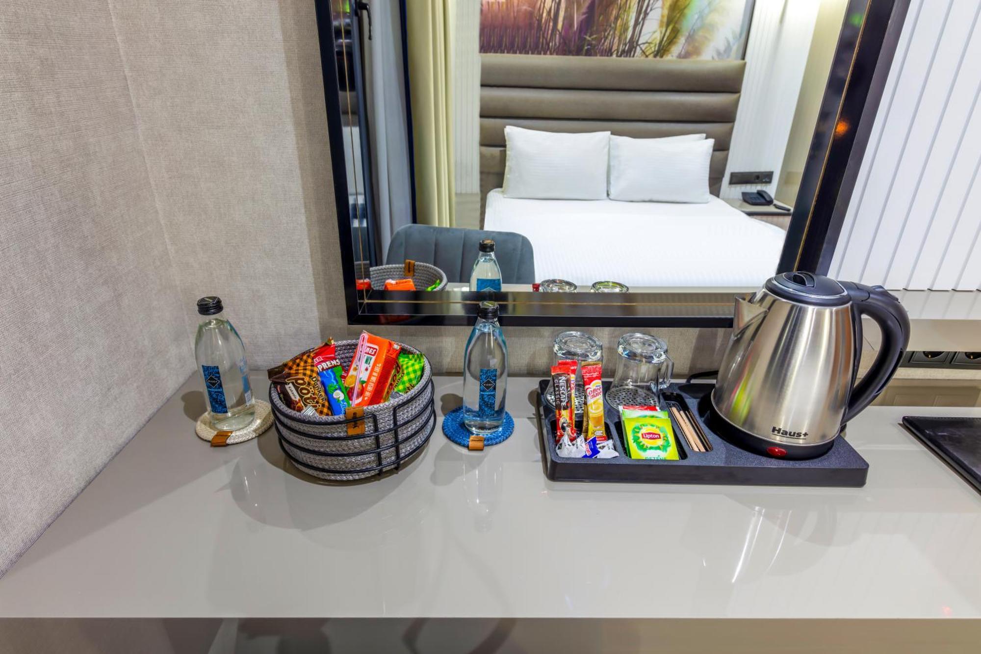 Dem Premium Hotel - Round Trip Airport Service - Istanbul International Airport Arnavutkoy Luaran gambar